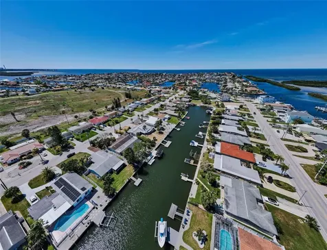 3931 Headsail Drive New Port Richey FL 34652