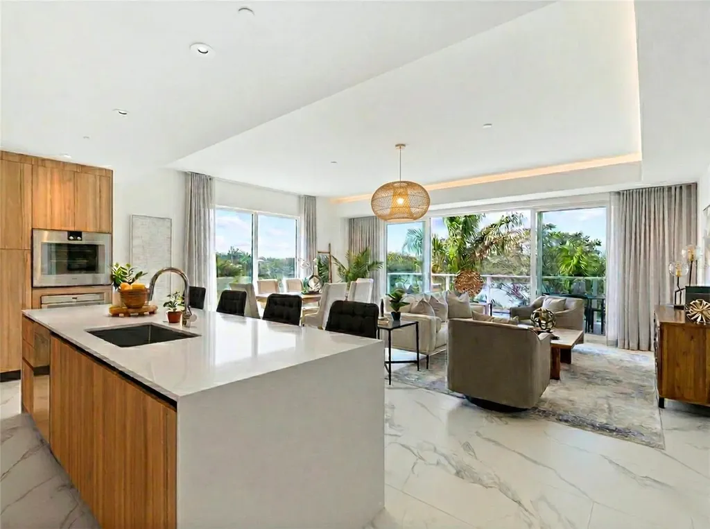 1020 Sunset Point Road Clearwater FL 33755