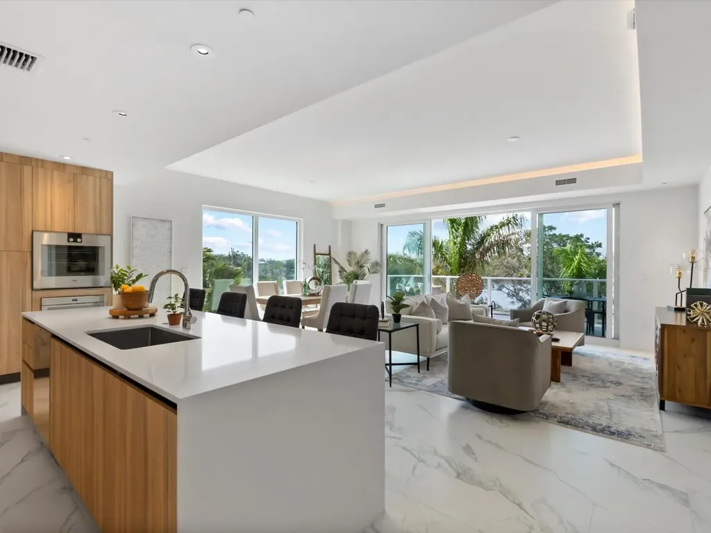 1020 Sunset Point Road Clearwater FL 33755