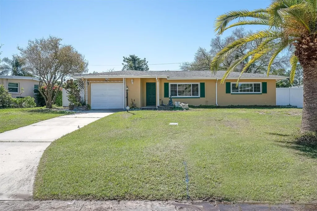 2214 Duncan Drive Belleair Bluffs FL 33770