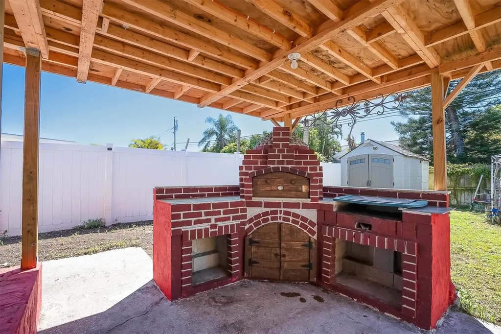 2214 Duncan Drive Belleair Bluffs FL 33770