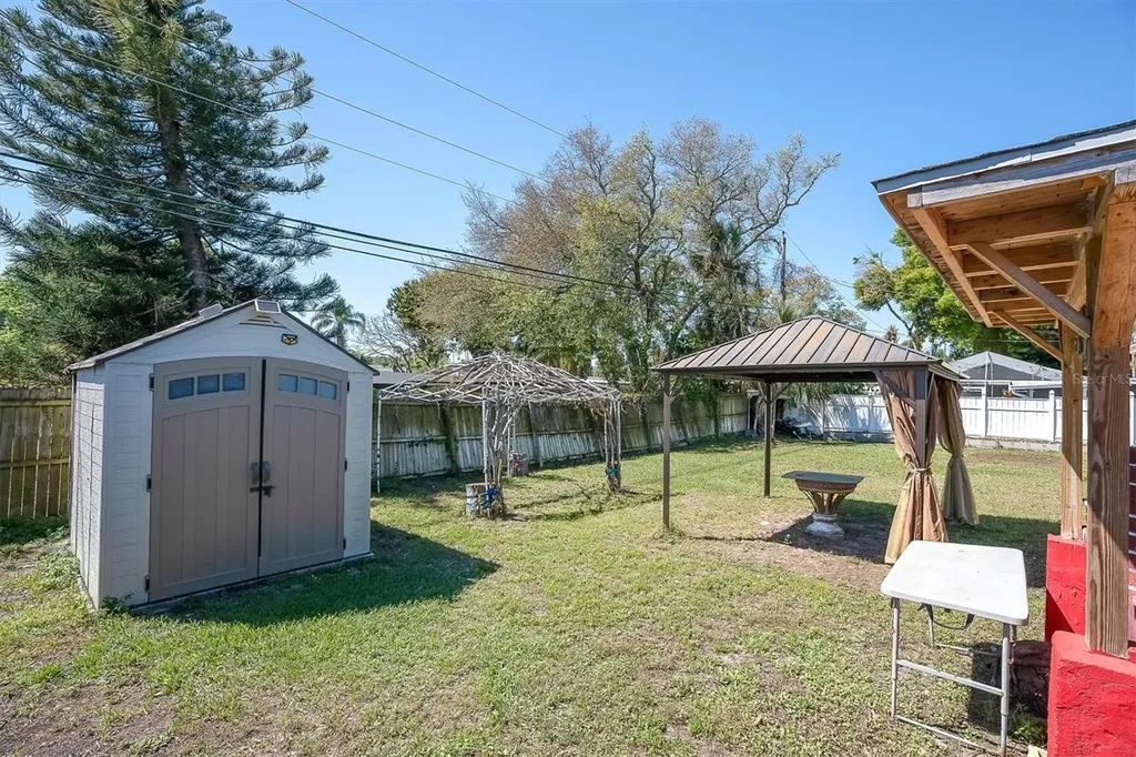 2214 Duncan Drive Belleair Bluffs FL 33770