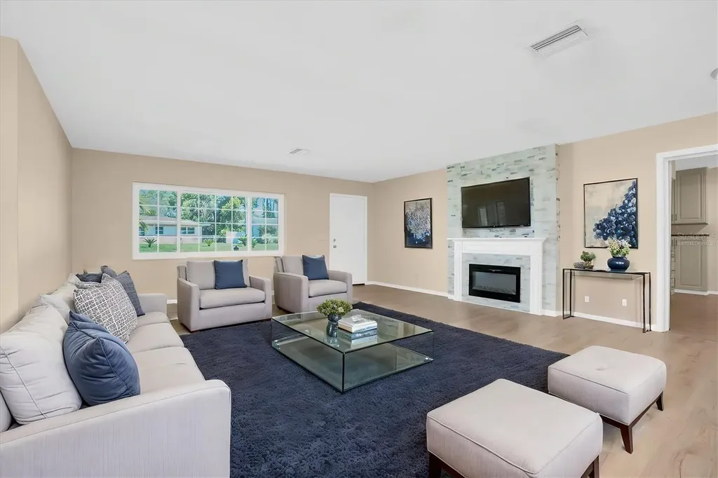 2214 Duncan Drive Belleair Bluffs FL 33770
