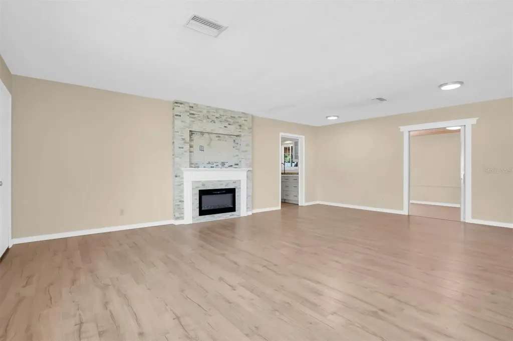 2214 Duncan Drive Belleair Bluffs FL 33770