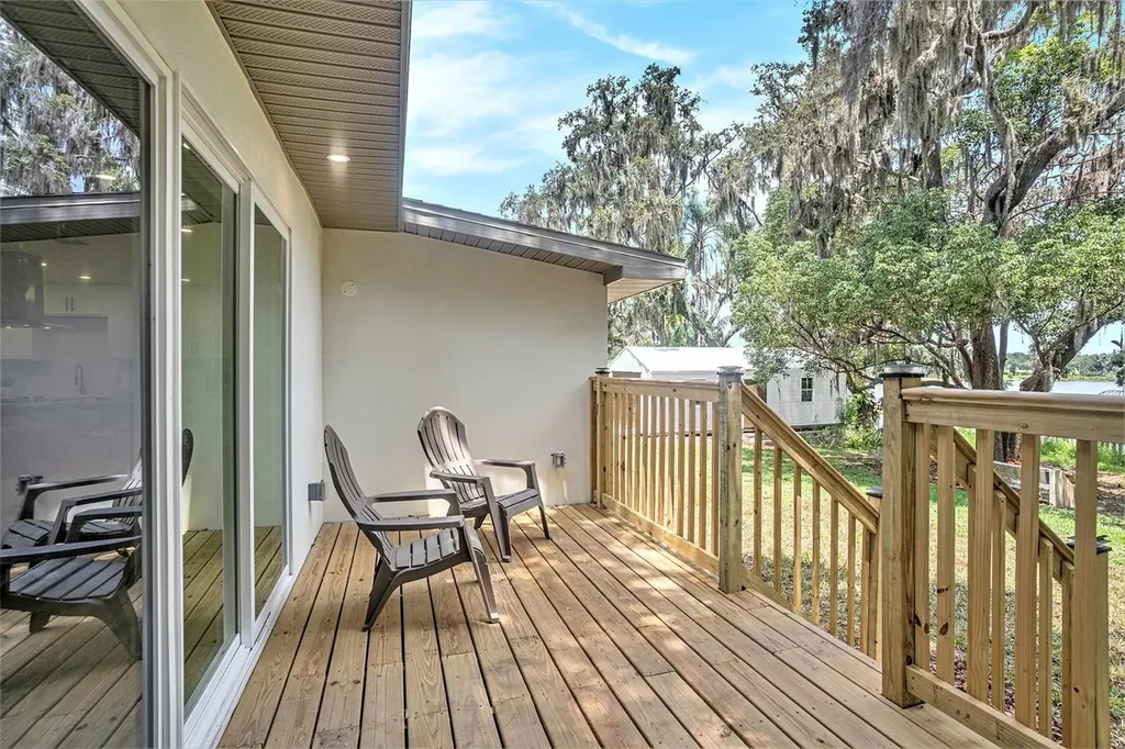 14050 Blackjack Road Dover FL 33527