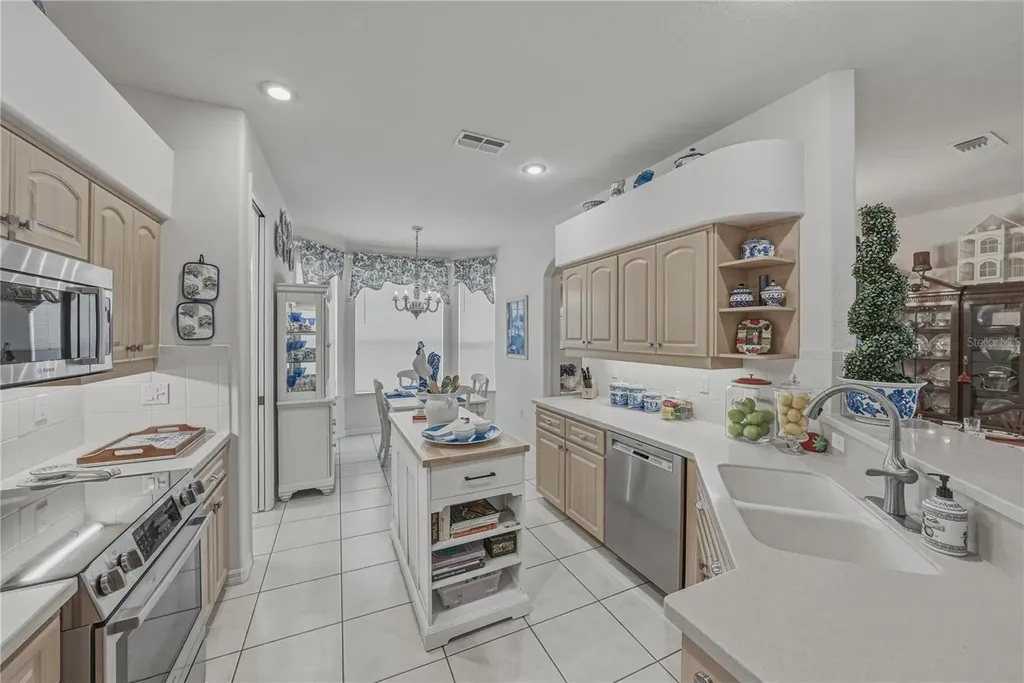12410 Woodlands Circle Dade City FL 33525