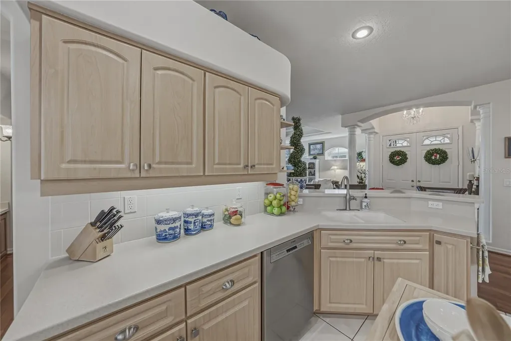 12410 Woodlands Circle Dade City FL 33525