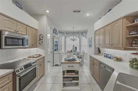 12410 Woodlands Circle Dade City FL 33525