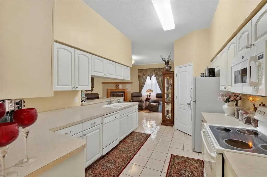 2316 Walden Place N Plant City FL 33566