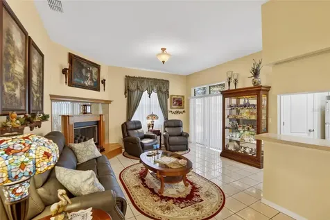 2316 Walden Place N Plant City FL 33566