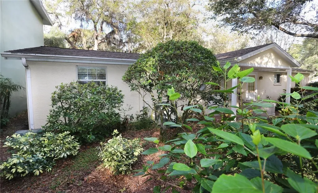 330 5th Avenue N Safety Harbor FL 34695