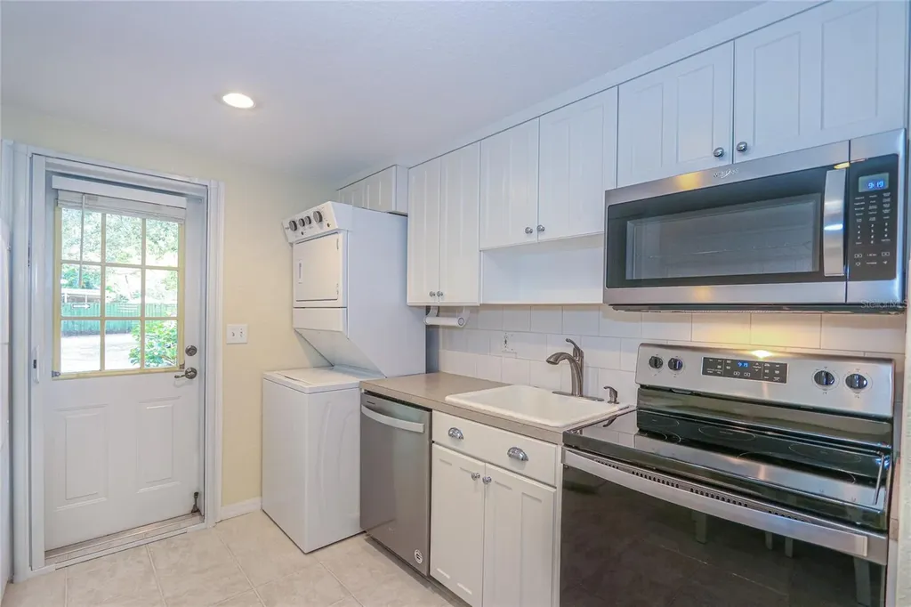 330 5th Avenue N Safety Harbor FL 34695