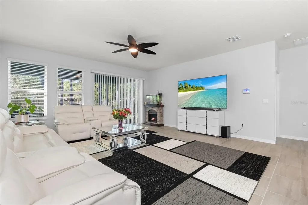 484 Baroness Way Deland FL 32724