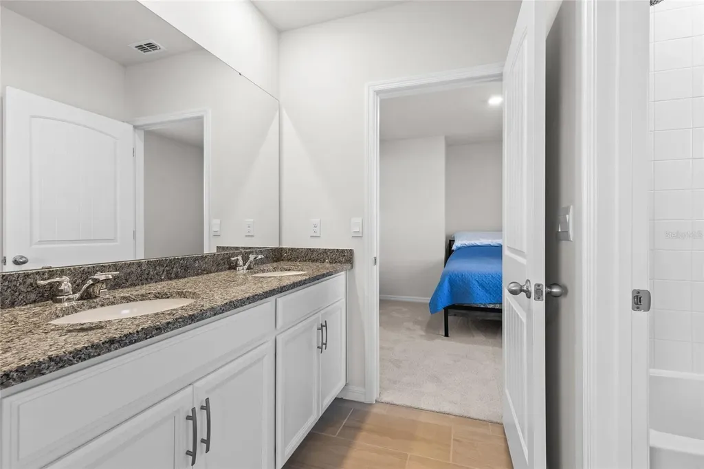 484 Baroness Way Deland FL 32724