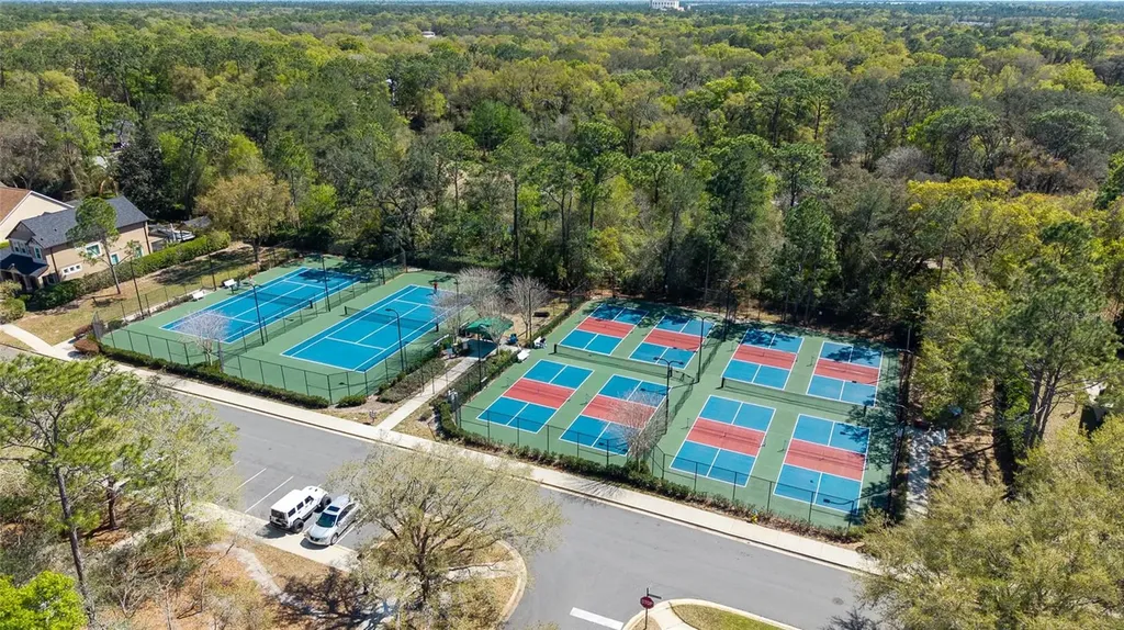 484 Baroness Way Deland FL 32724