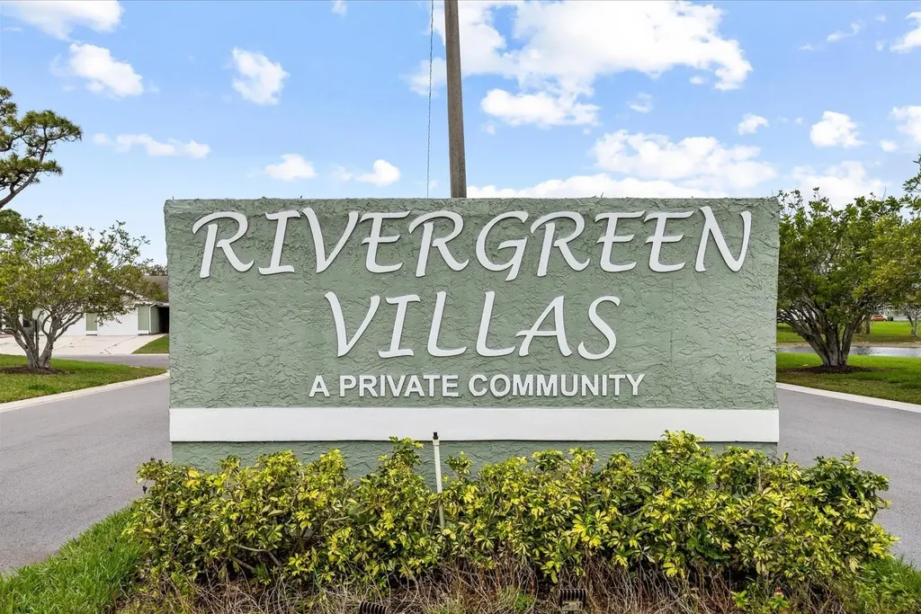 1417 SE Rivergreen Circle Port St Lucie FL 34952