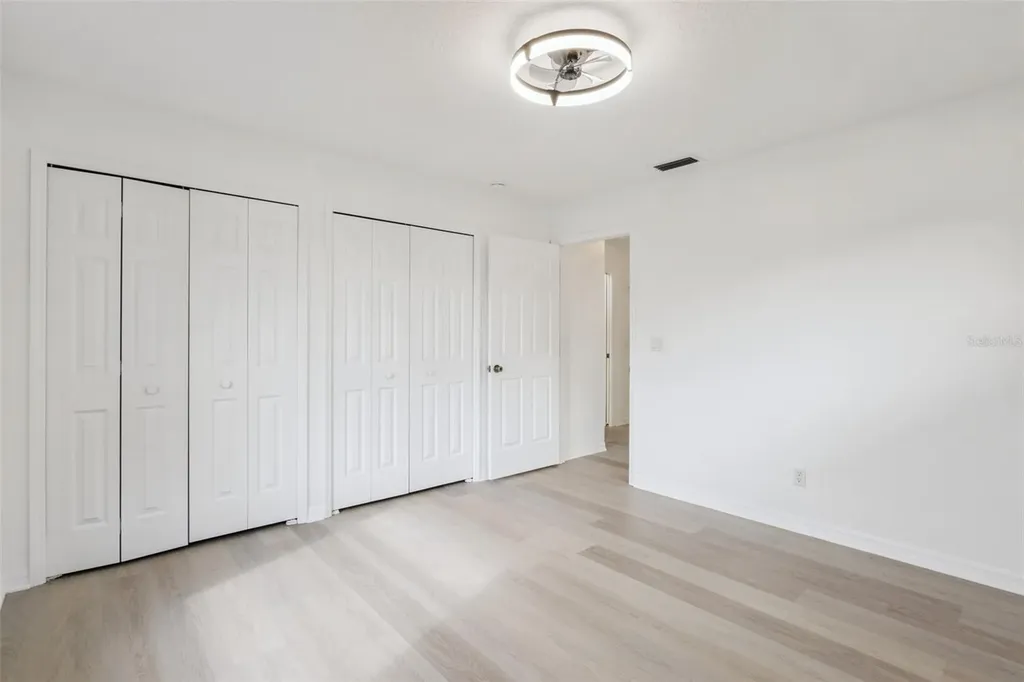 5729 King James Avenue Leesburg FL 34748