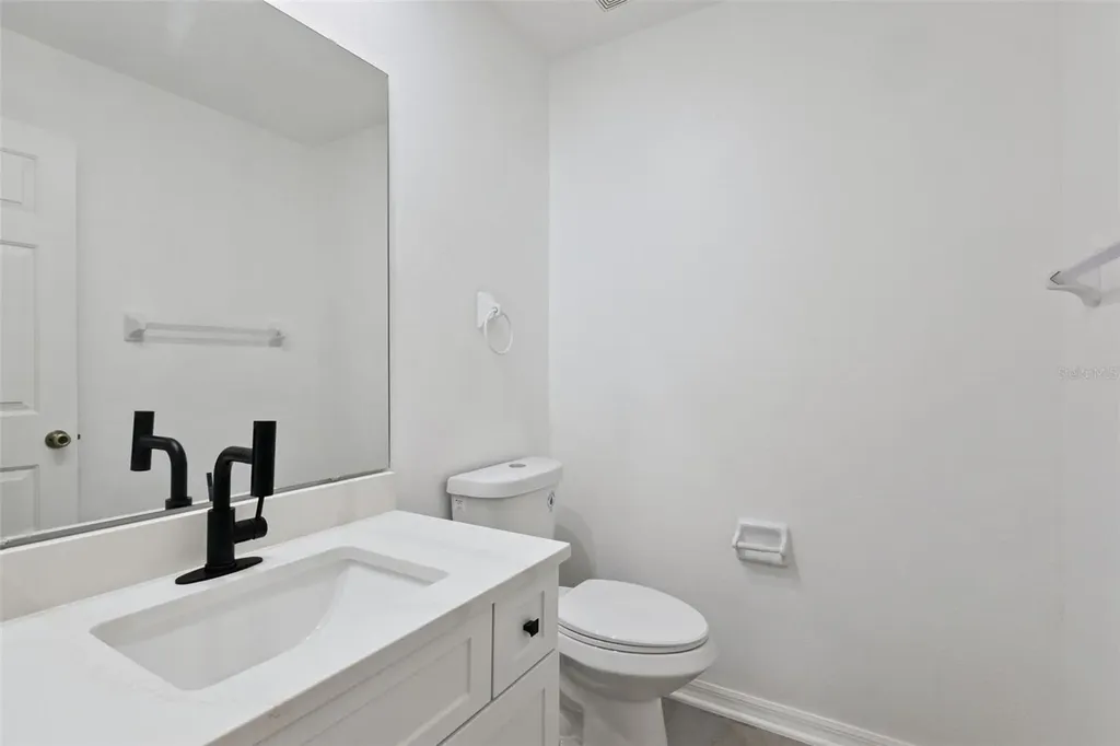 5729 King James Avenue Leesburg FL 34748