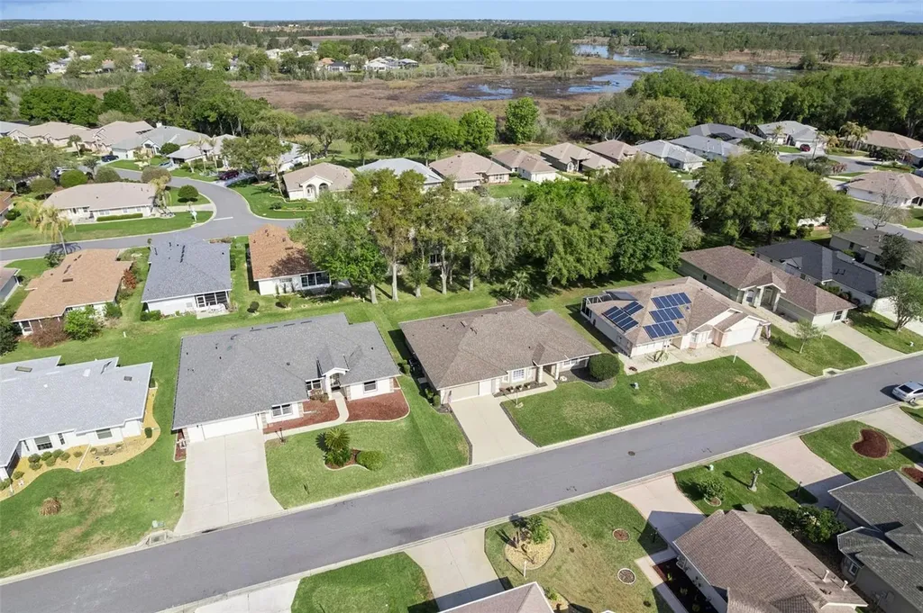 5729 King James Avenue Leesburg FL 34748