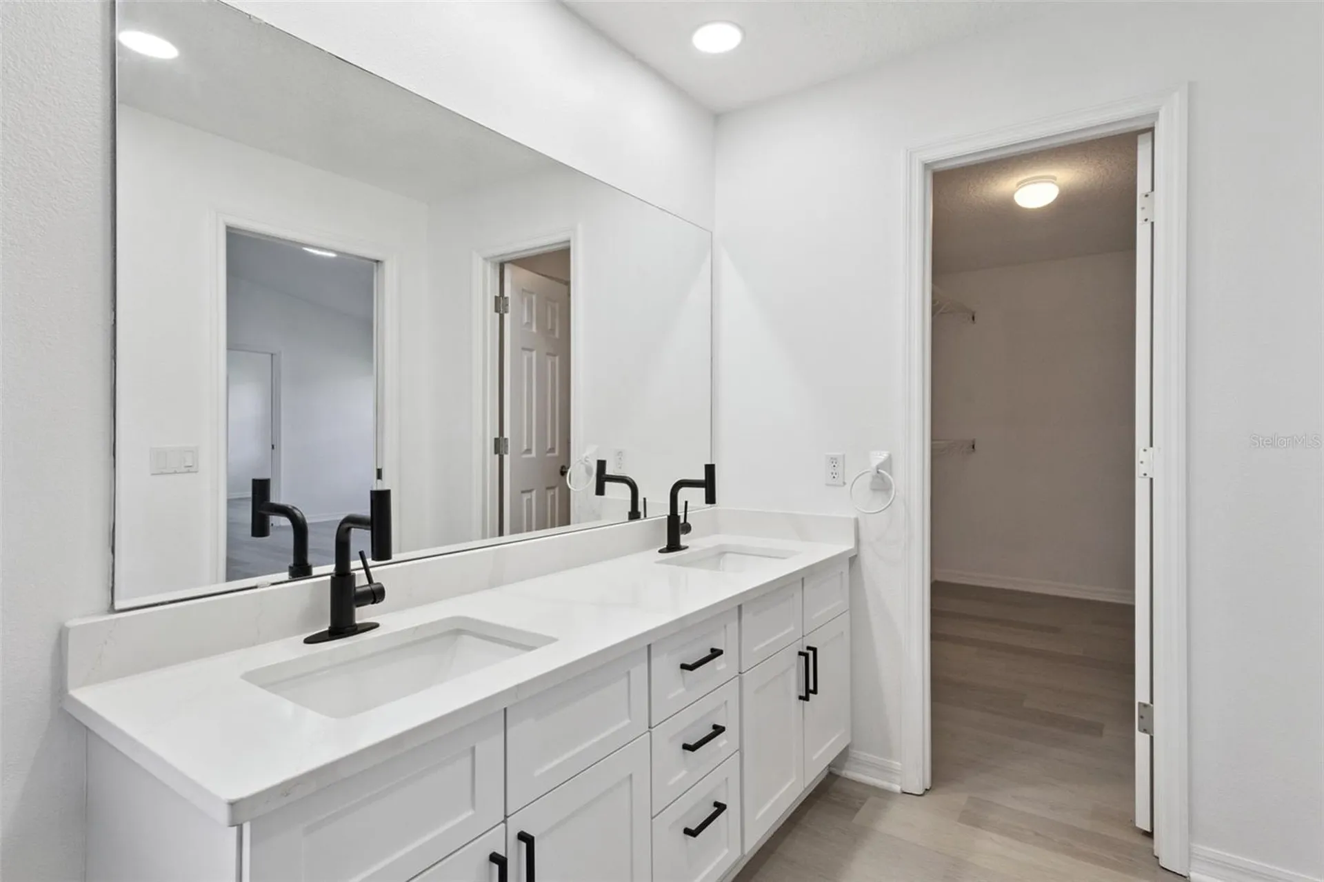5729 King James Avenue Leesburg FL 34748