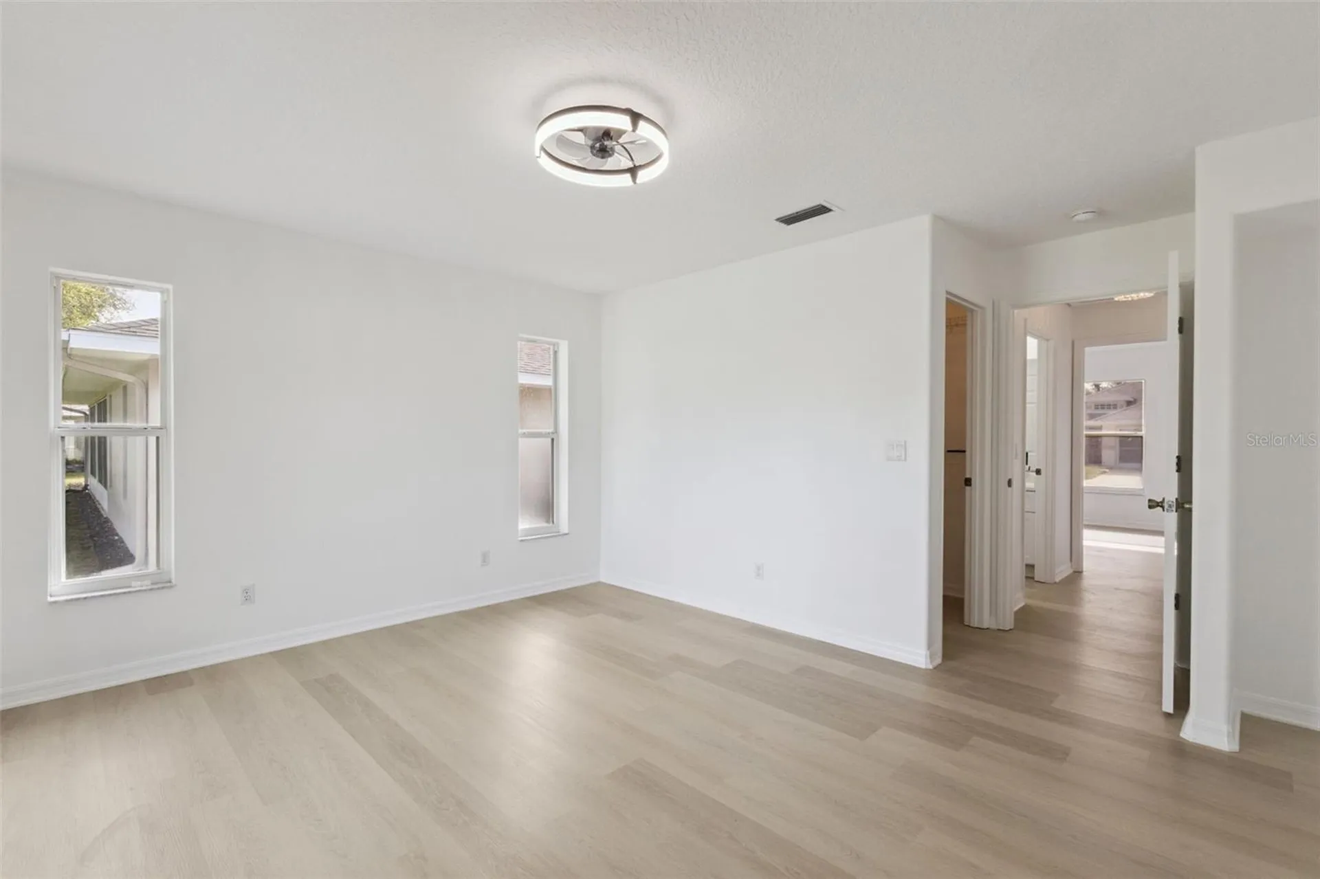 5729 King James Avenue Leesburg FL 34748