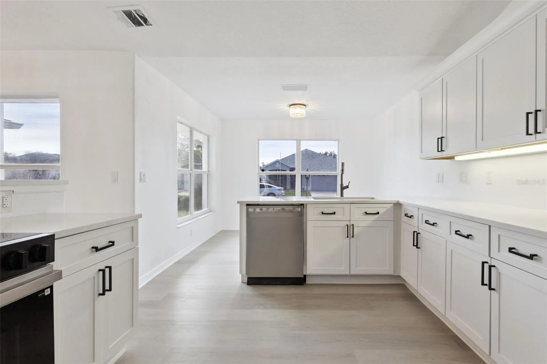 5729 King James Avenue Leesburg FL 34748