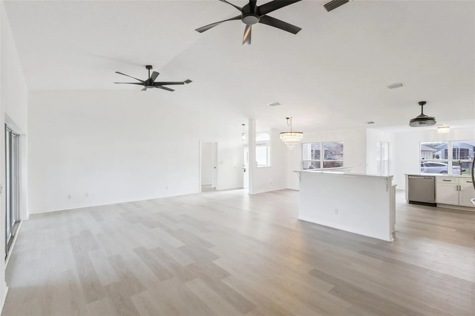 5729 King James Avenue Leesburg FL 34748