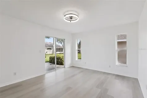 5729 King James Avenue Leesburg FL 34748