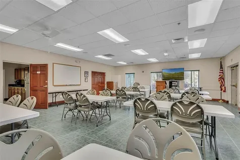 5729 King James Avenue Leesburg FL 34748