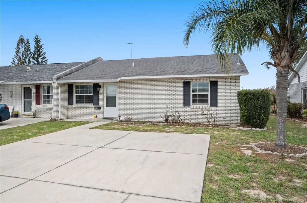 1435 Thousand Roses Drive N Lake Wales FL 33853