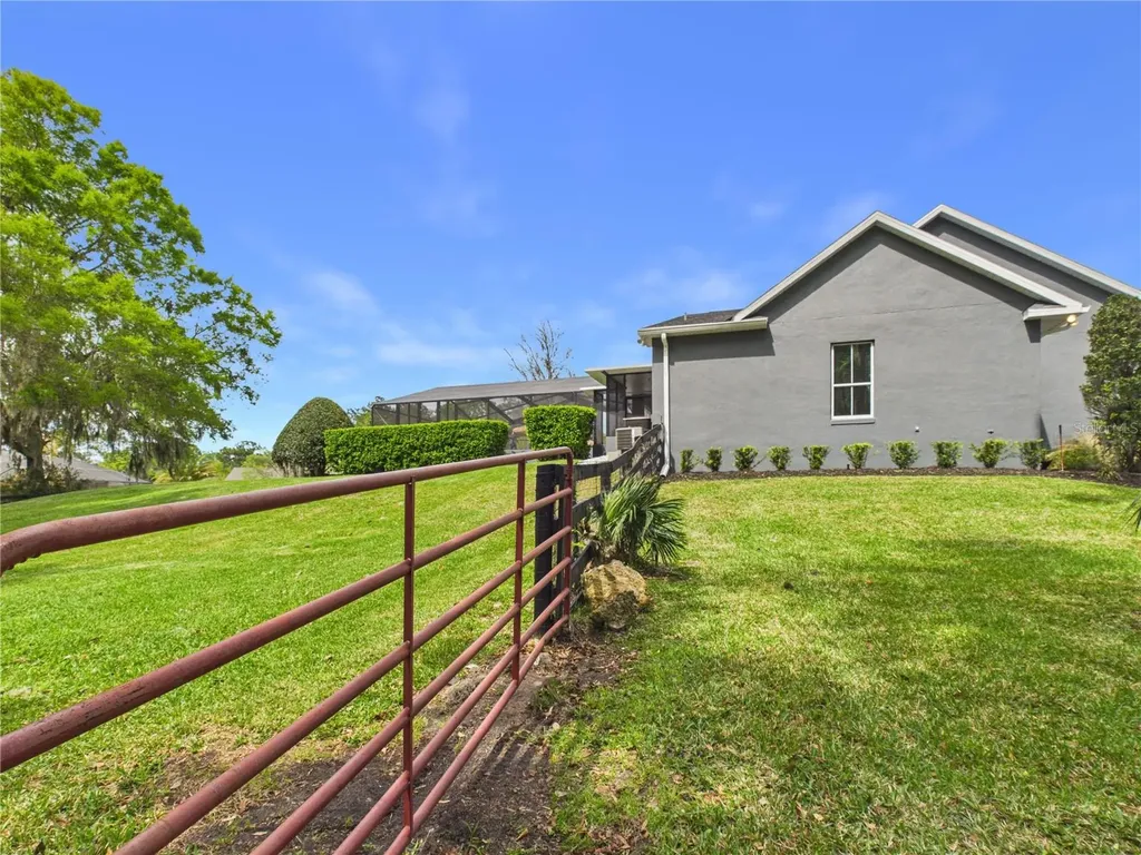 2215 SW 80th Street Ocala FL 34476