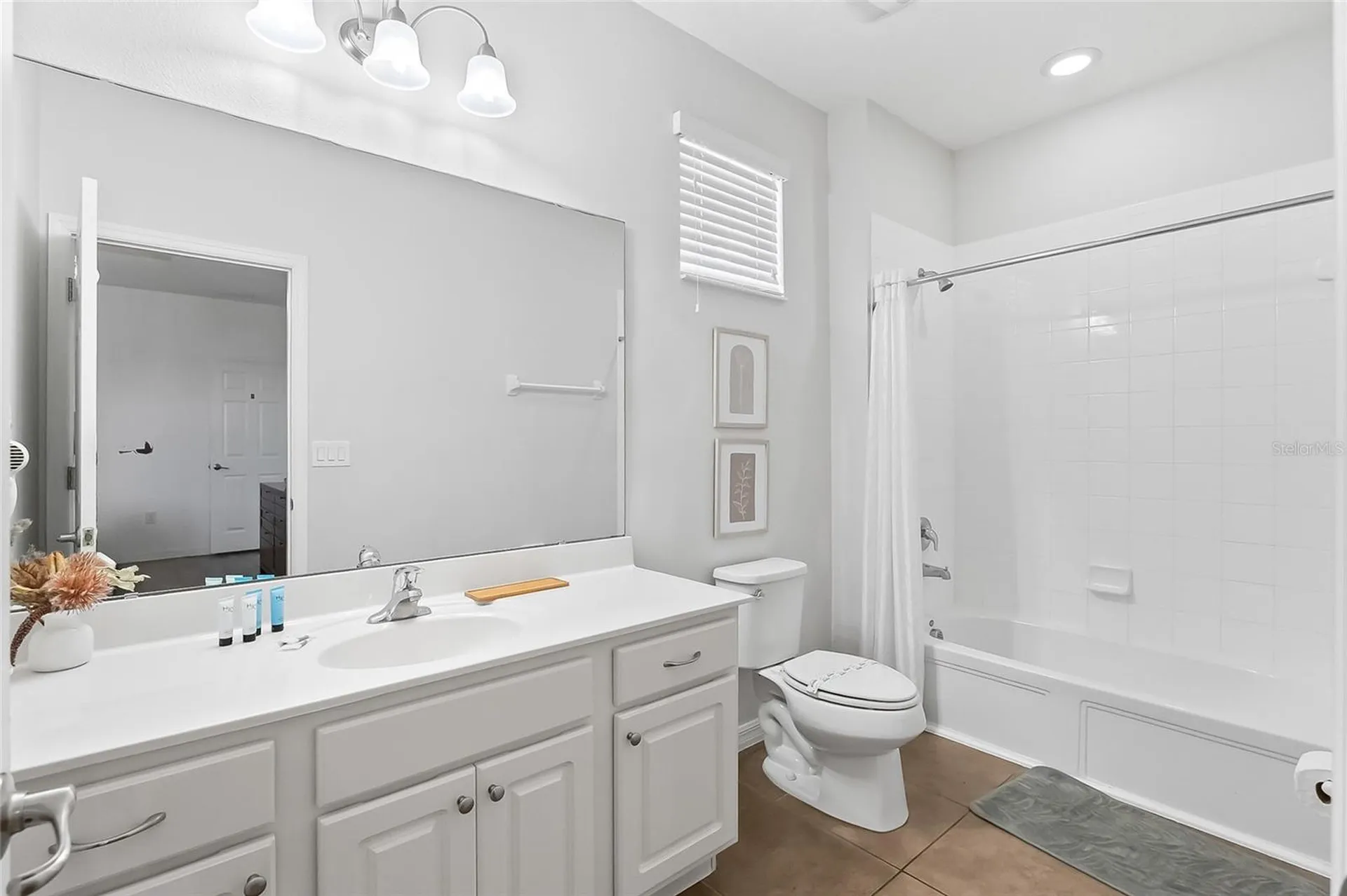 4445 Shiva Loop Kissimmee FL 34746