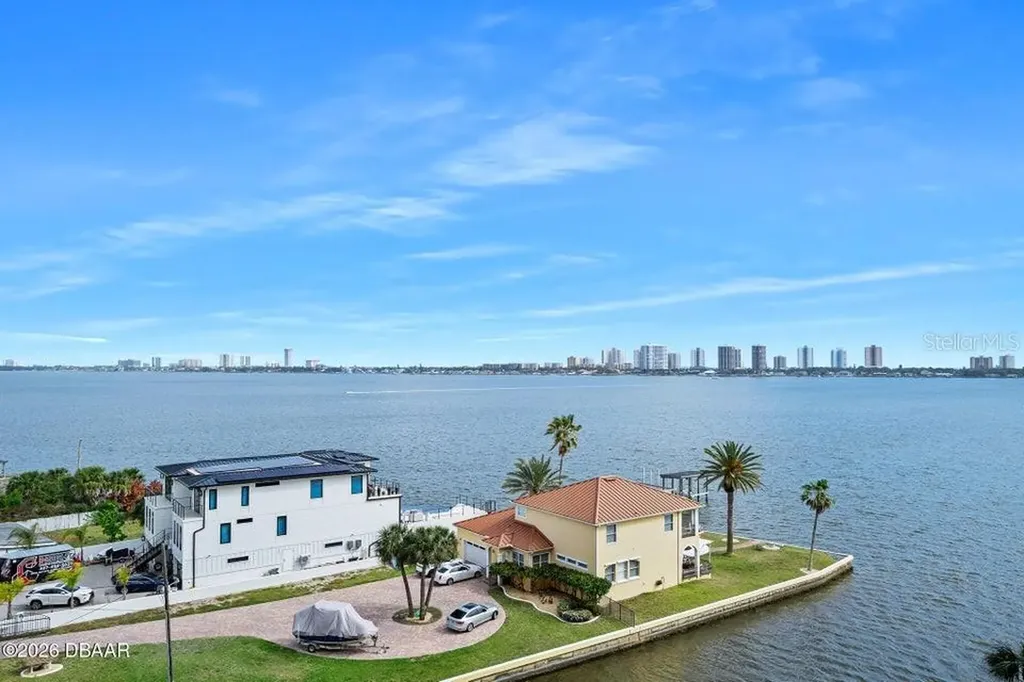 2801 S Ridgewood Avenue South Daytona FL 32119