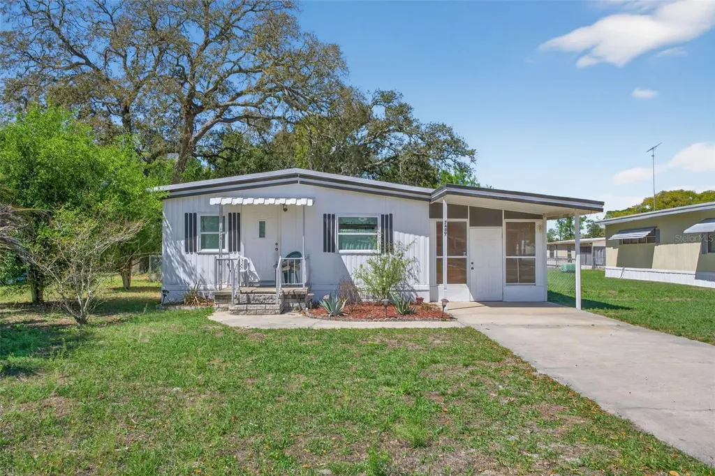 7489 Western Circle Drive Brooksville FL 34613