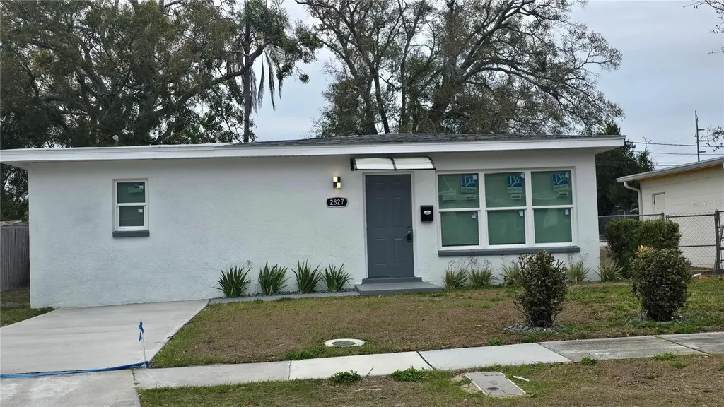 2827 16th Avenue S St Petersburg FL 33712