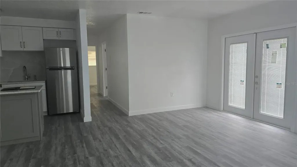 2827 16th Avenue S St Petersburg FL 33712