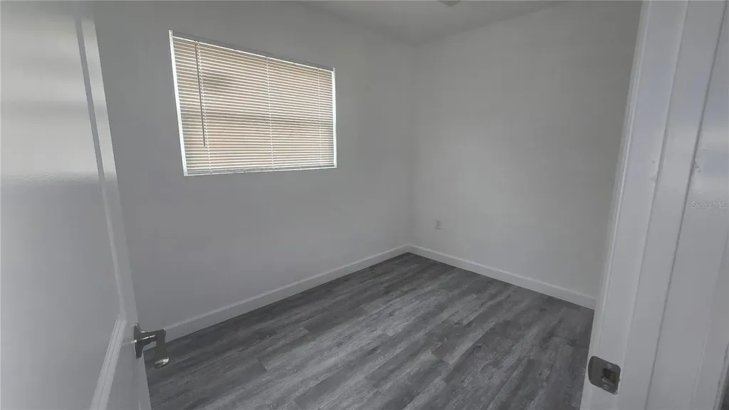 2827 16th Avenue S St Petersburg FL 33712