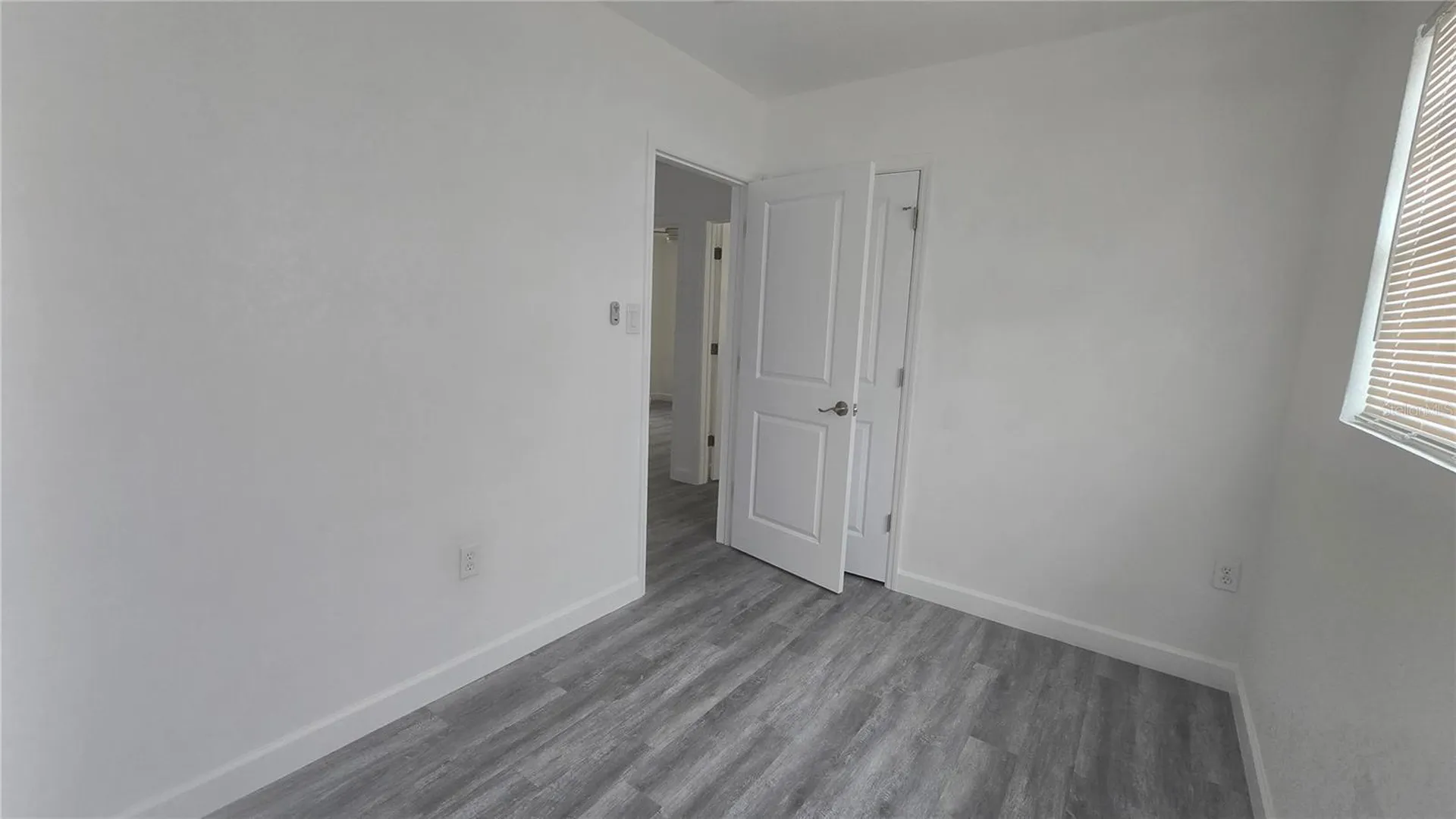 2827 16th Avenue S St Petersburg FL 33712