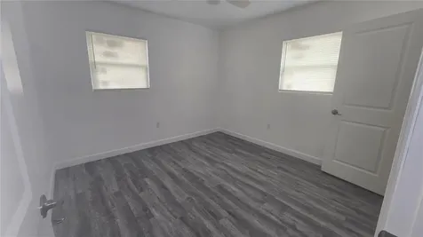 2827 16th Avenue S St Petersburg FL 33712
