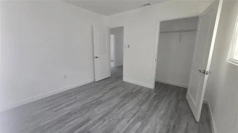 2827 16th Avenue S St Petersburg FL 33712