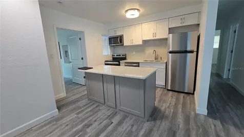 2827 16th Avenue S St Petersburg FL 33712