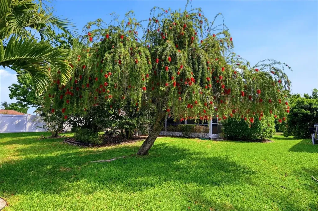 5006 45th Street W Bradenton FL 34210
