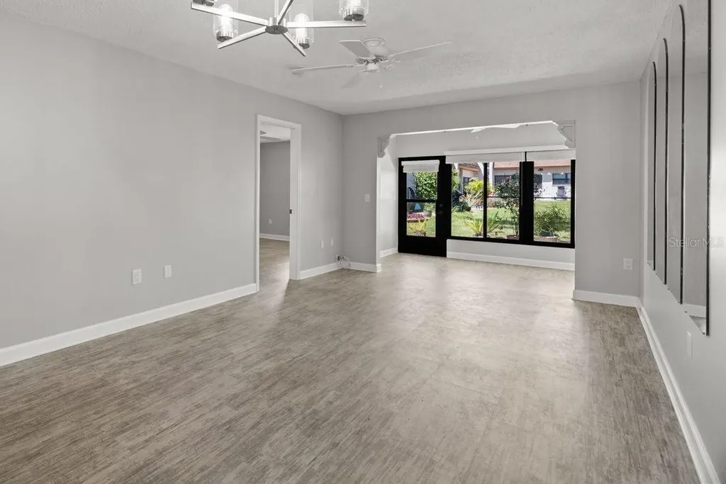 1276 Mission Circle Clearwater FL 33759