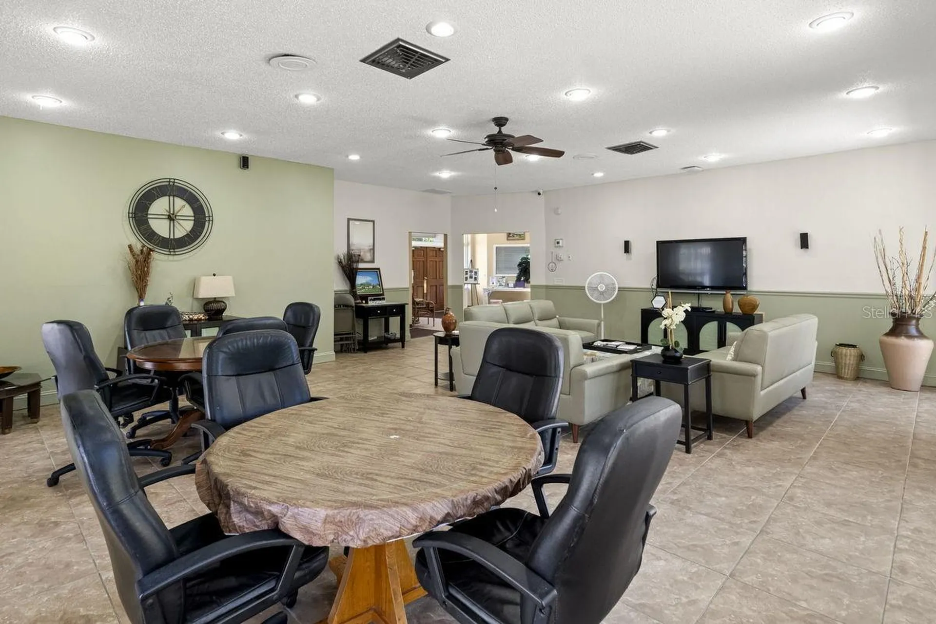 1276 Mission Circle Clearwater FL 33759