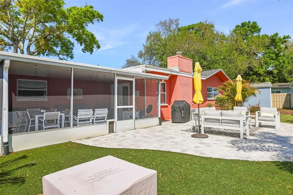 985 Gulf View Boulevard Dunedin FL 34698