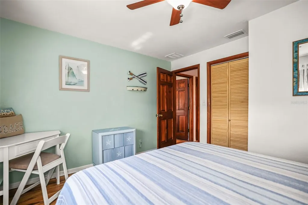 985 Gulf View Boulevard Dunedin FL 34698