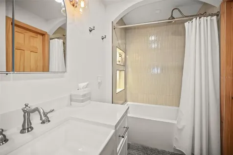 985 Gulf View Boulevard Dunedin FL 34698