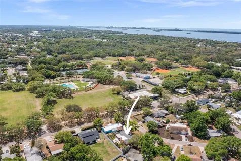 985 Gulf View Boulevard Dunedin FL 34698