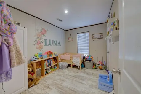 9025 Yogi Place New Port Richey FL 34654