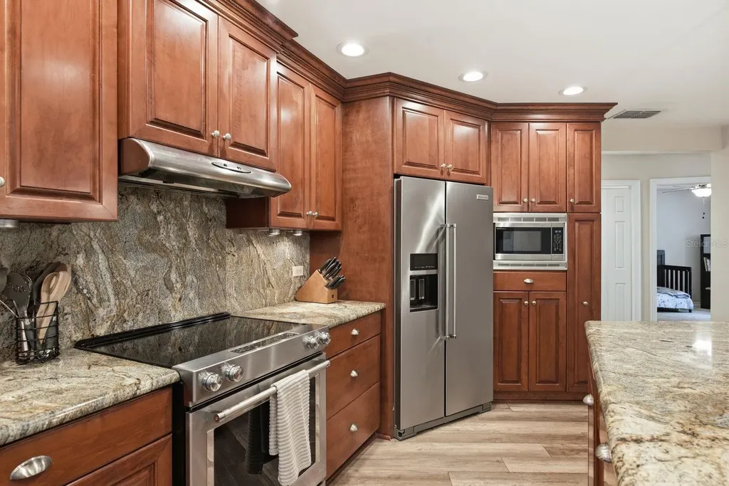 2729 Redford Court E Clearwater FL 33761